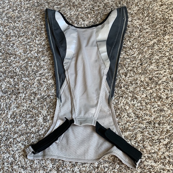 Nike Reflective Running Bib - Picture 4 of 6